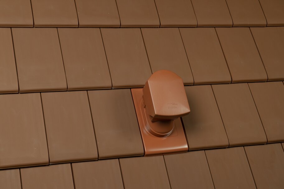 Tuile plat combipan (be-/ontluchting)